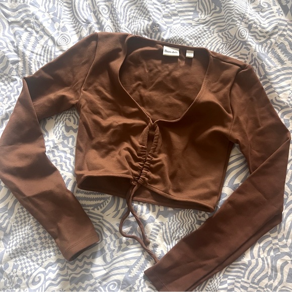 Aritzia Sunday Best Far Out Longsleeve Size 2XS - Picture 1 of 4